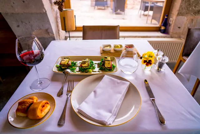 Food and drinks photography for hospitality and brands by Aquinox Media